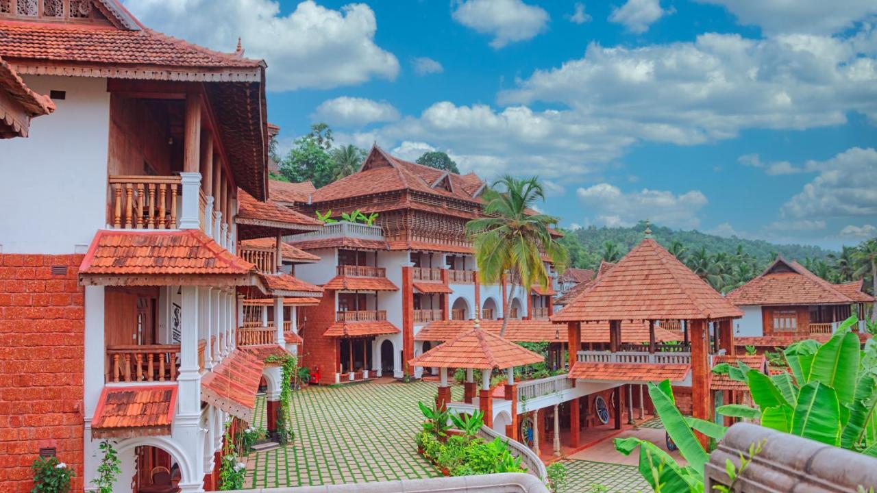 Ayursoma Ayurveda Royal Retreat Hotel Kovalam Exterior photo