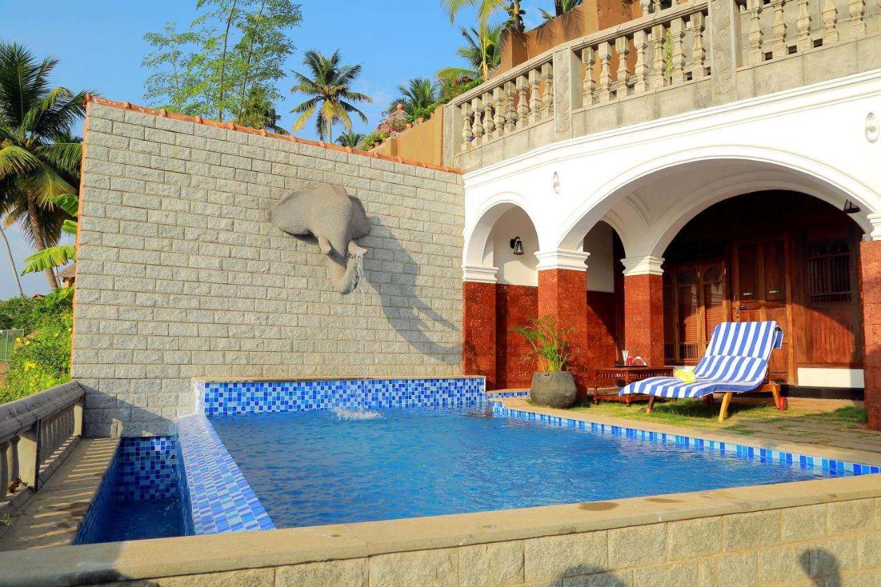 Ayursoma Ayurveda Royal Retreat Hotel Kovalam Exterior photo